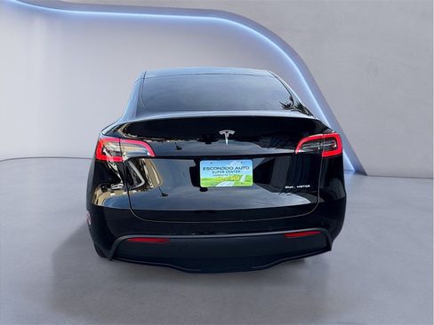 Used 2021 Tesla Model Y Long Range AWD/4WD image 5