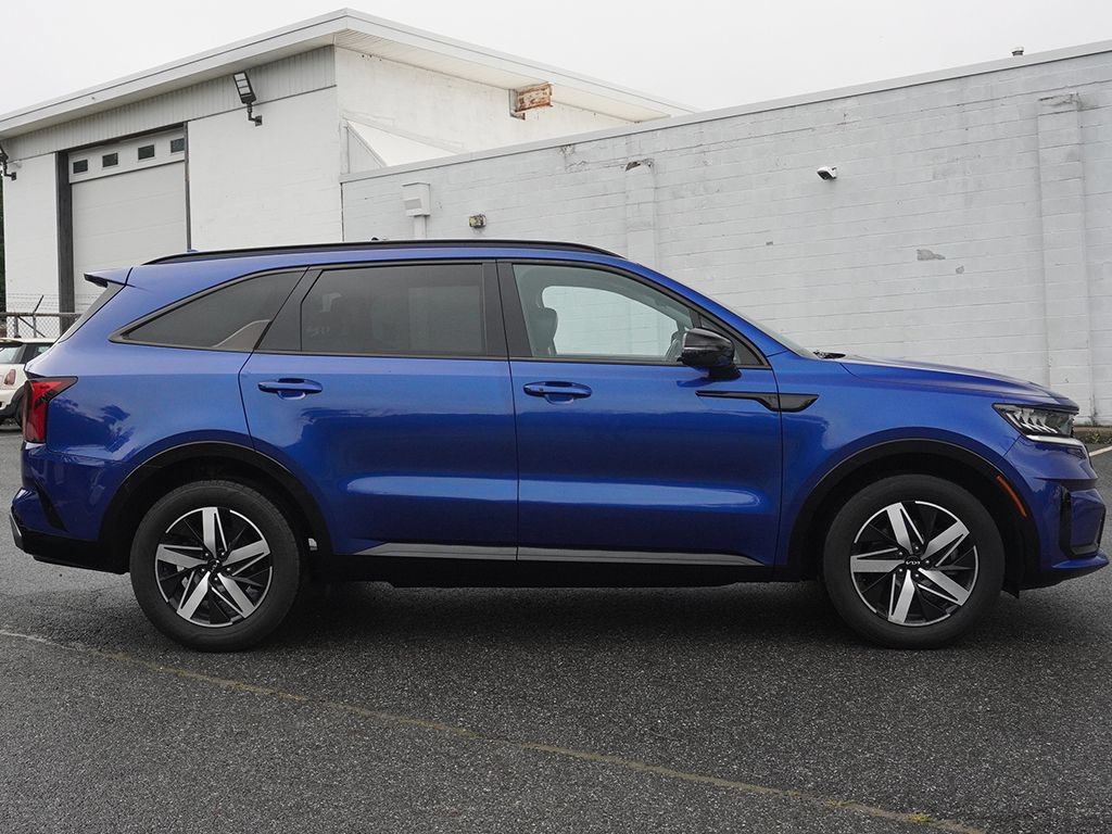 Used 2022 Kia Sorento S FWD image 19