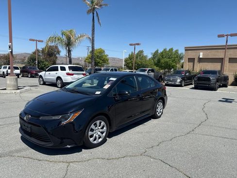 Used 2024 Toyota Corolla LE FWD image 4