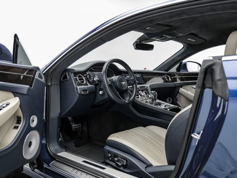 Used 2020 Bentley Continental GT V8 First Edition AWD/4WD image 32
