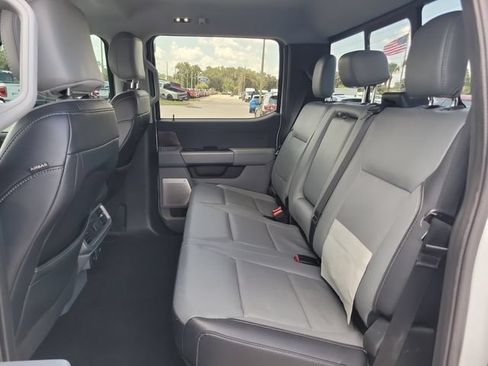 Used 2022 Ford F150 Lariat w/ Equipment Group 502A High AWD/4WD image 13