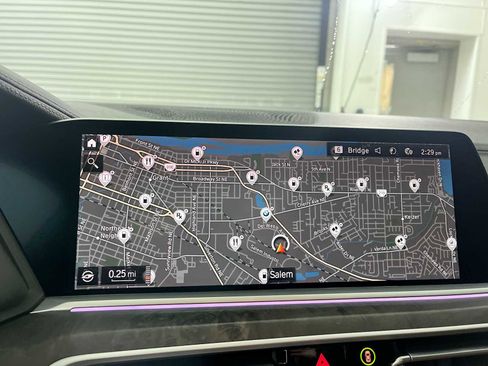 Used 2022 BMW X7 xDrive40i w/ Premium Package image 20