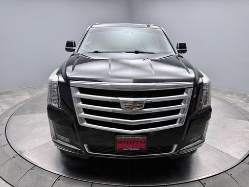 Used 2015 Cadillac Escalade 4WD image 2