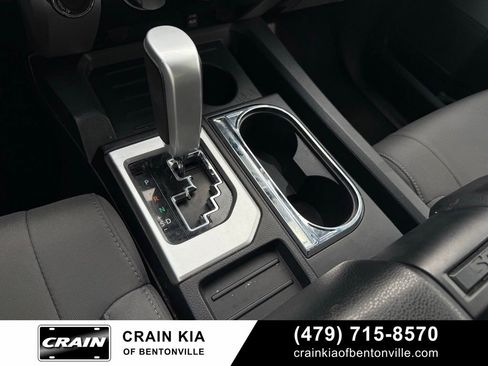 Used 2019 Toyota Tundra SR5 w/ SR5 Upgrade Package AWD/4WD image 18