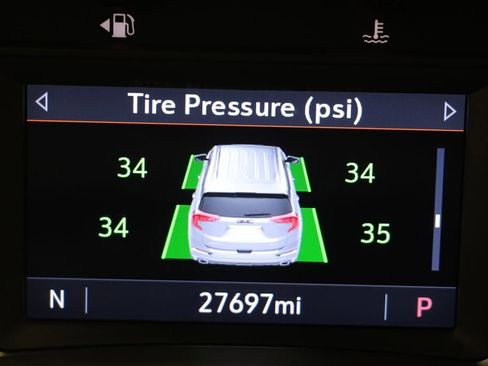 Used 2024 GMC Terrain SLT image 18