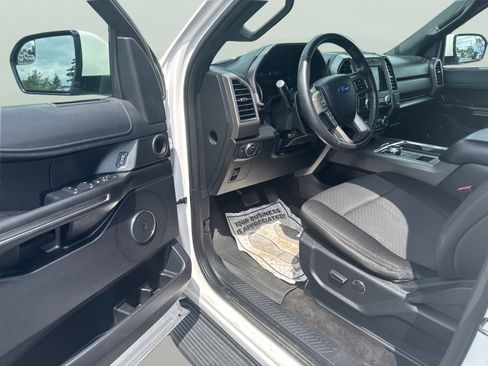 Used 2019 Ford Expedition XLT RWD image 11