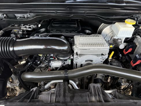 Used 2022 RAM 1500 Lone Star AWD/4WD image 32