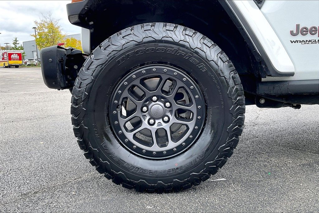 Used 2021 Jeep Wrangler Unlimited Rubicon w/ Xtreme Recon 35" Tire Package AWD/4WD image 9