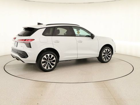 New 2026 Audi Q3 quattro 2.0T AWD/4WD image 6