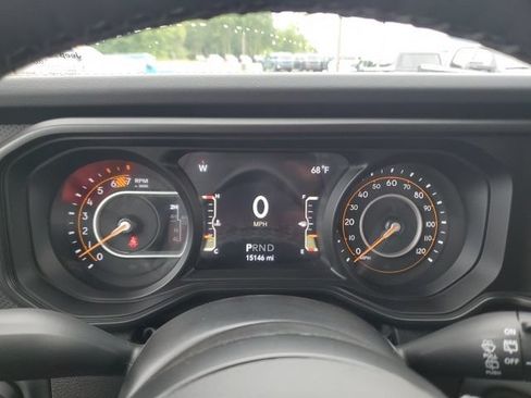 Used 2025 Jeep Wrangler Unlimited Rubicon AWD/4WD image 25