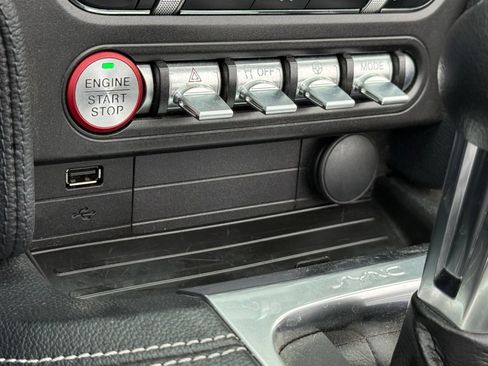 Used 2022 Ford Mustang Premium RWD image 22