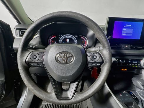 Used 2023 Toyota RAV4 LE FWD image 17