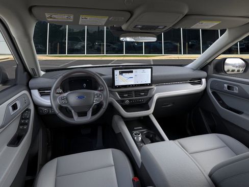 New 2025 Ford Explorer Active w/ Active Comfort Package image 9