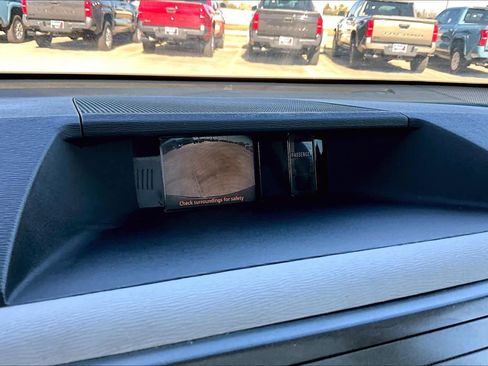 Used 2011 Toyota Sienna LE image 27