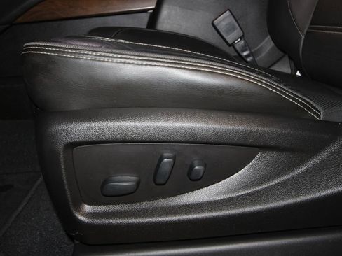 Used 2019 GMC Yukon XL Denali w/ Denali Ultimate Package image 9