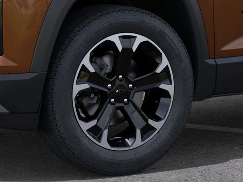 New 2027 Chevrolet Equinox LT w/ Convenience Package II FWD image 9