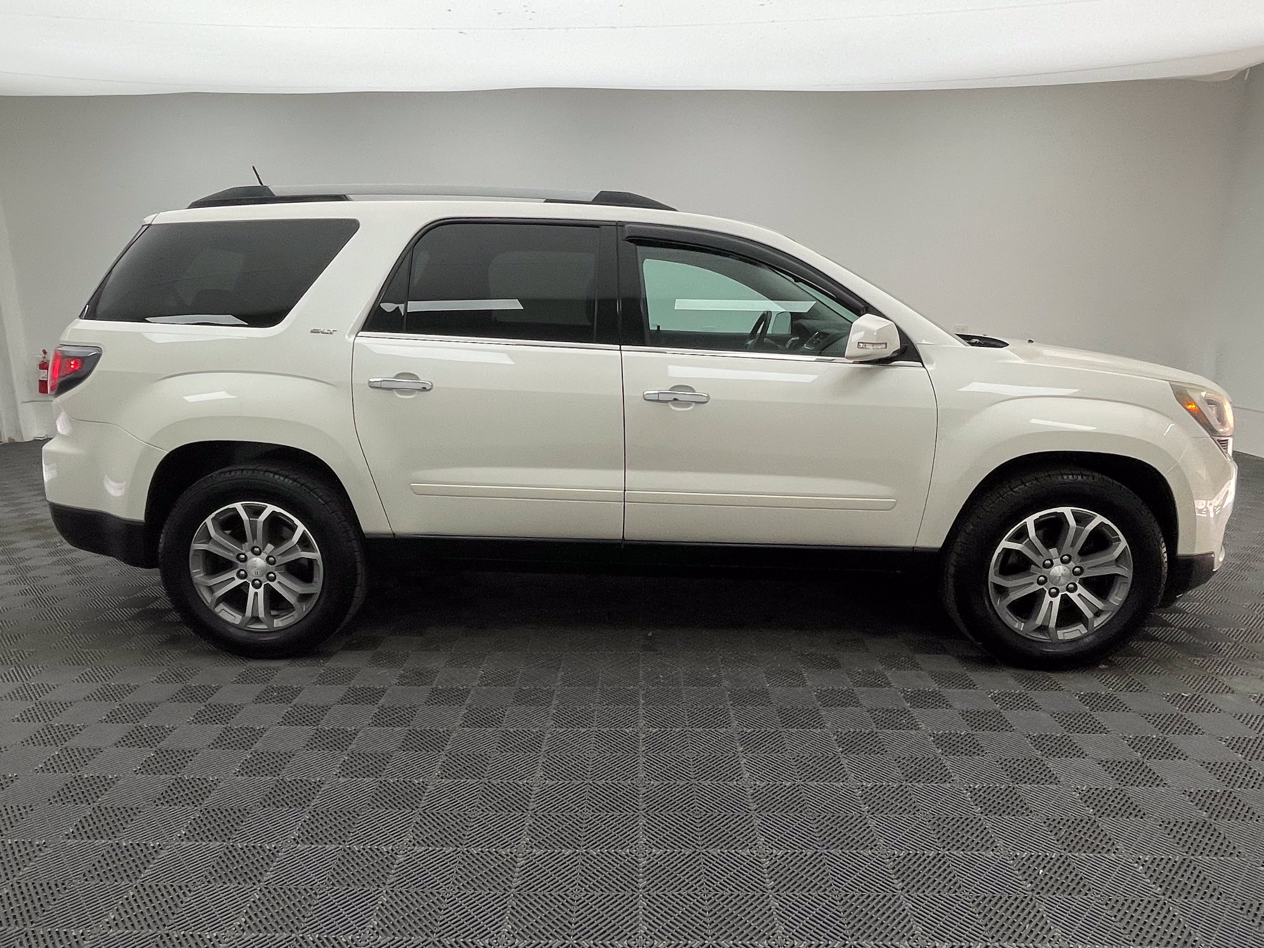 Used 2015 GMC Acadia SLT FWD image 6
