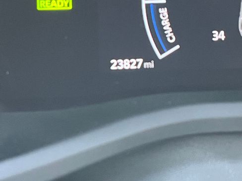 Used 2025 Toyota Camry LE image 39