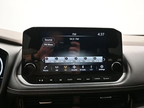 Used 2022 Nissan Rogue Platinum w/ Head-Up Display Package FWD image 15