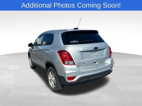 Used 2020 Chevrolet Trax LS w/ Tint and Cruise Package AWD/4WD image 5