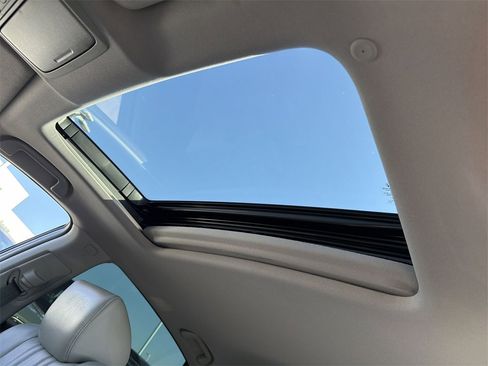 Used 2018 Honda Accord Touring image 16