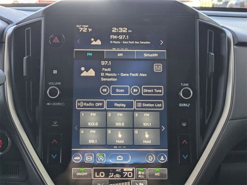 Used 2024 Subaru Crosstrek 2.0i Premium image 18