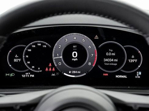 Used 2024 Porsche Cayenne image 16