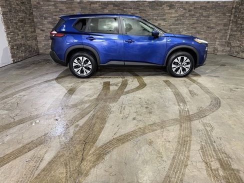 Certified 2023 Nissan Rogue SV image 5