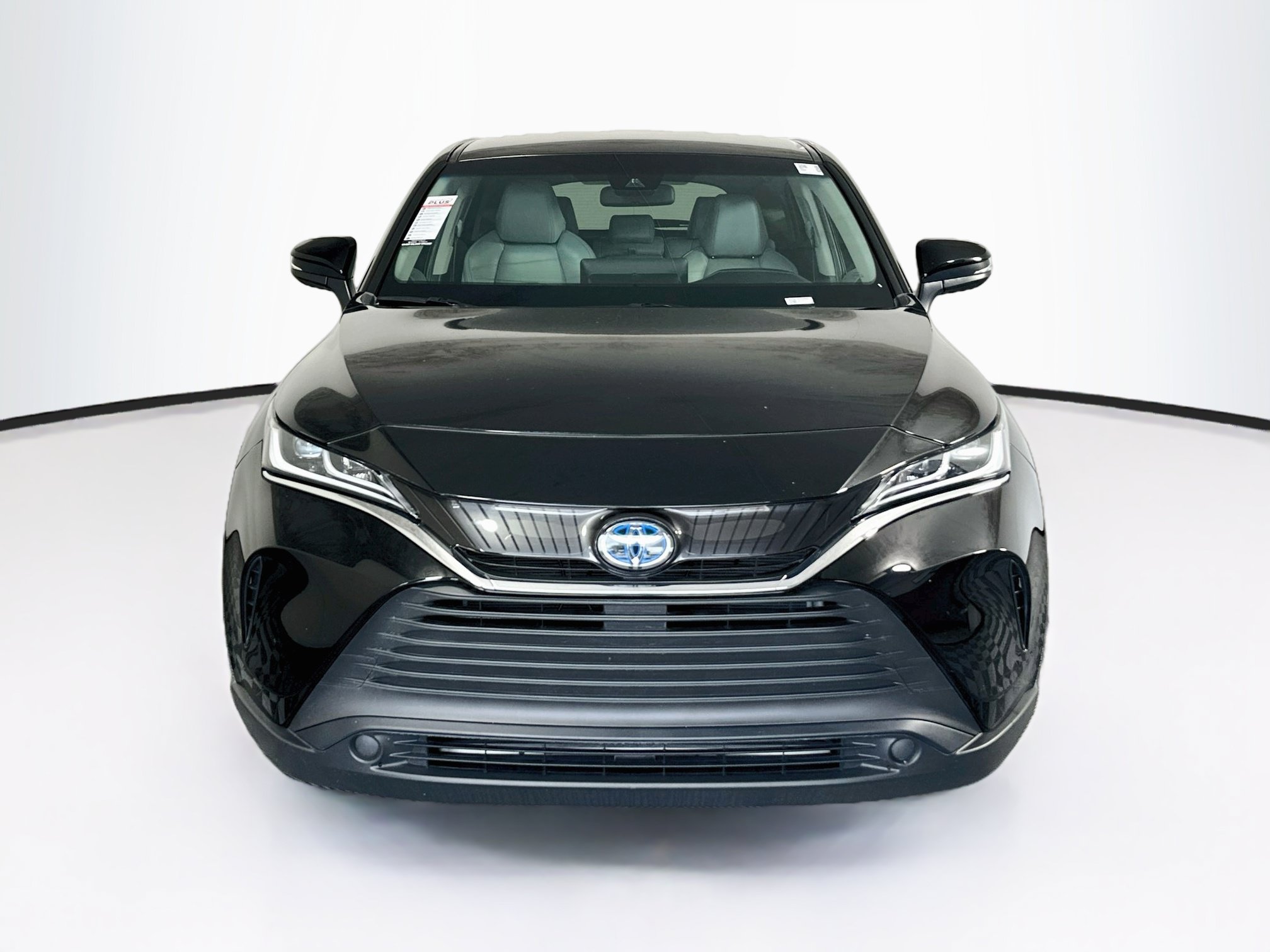 Used 2024 Toyota Venza LE AWD/4WD image 8