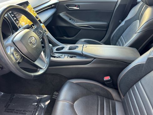 Certified 2019 Toyota Avalon Touring image 10