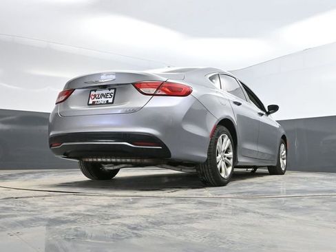 Used 2015 Chrysler 200 Limited w/ Convenience Group image 37