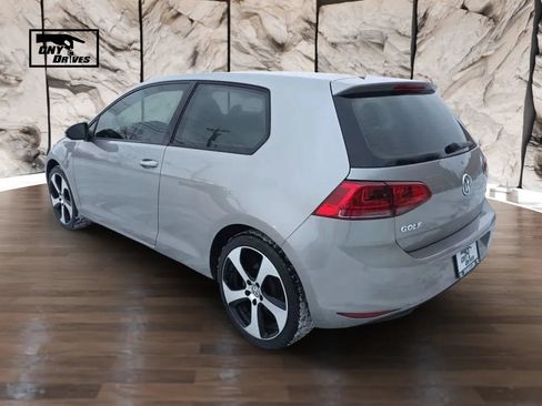 Used 2016 Volkswagen Golf S FWD image 7