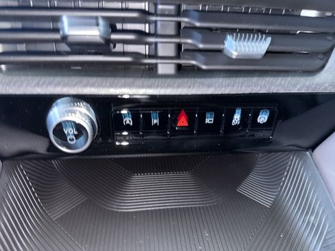 New 2026 Ford Explorer Platinum image 27