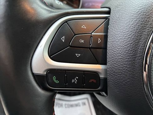 Used 2018 Jeep Compass Trailhawk AWD/4WD image 17