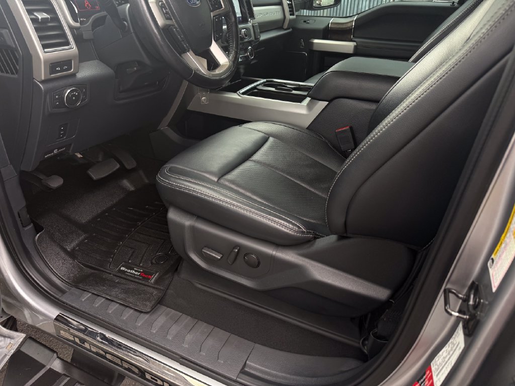 Used 2022 Ford F250 Lariat w/ Black Appearance Package AWD/4WD image 20