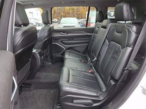 Used 2021 Jeep Grand Cherokee L Limited image 10