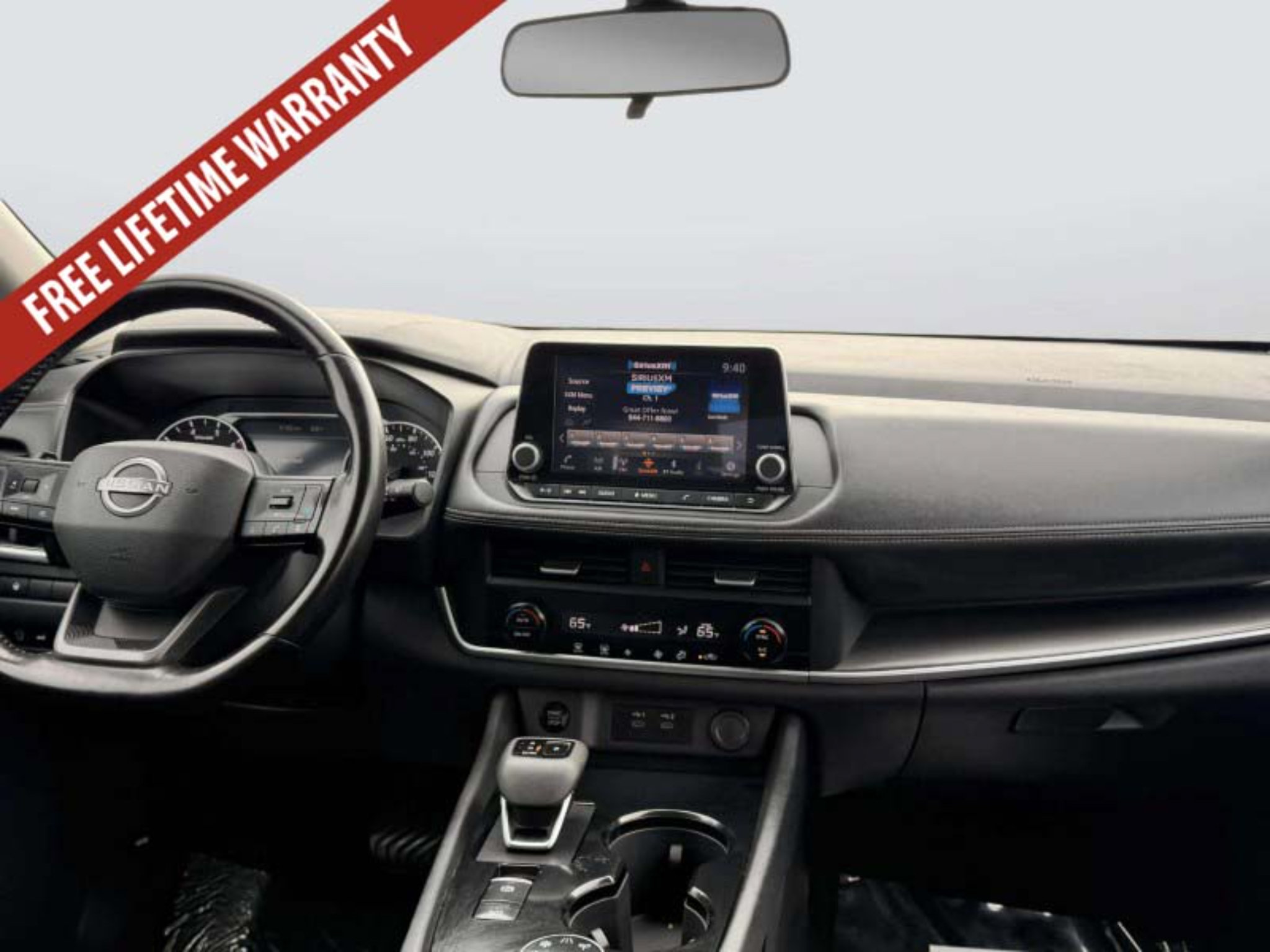 Used 2025 Nissan Rogue SV AWD/4WD image 17