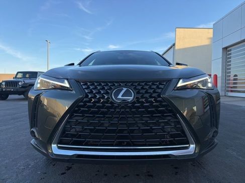 Used 2023 Lexus UX 250h AWD w/ Premium Package image 2