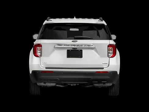 Used 2022 Ford Explorer XLT w/ Equipment Group 202A RWD image 26