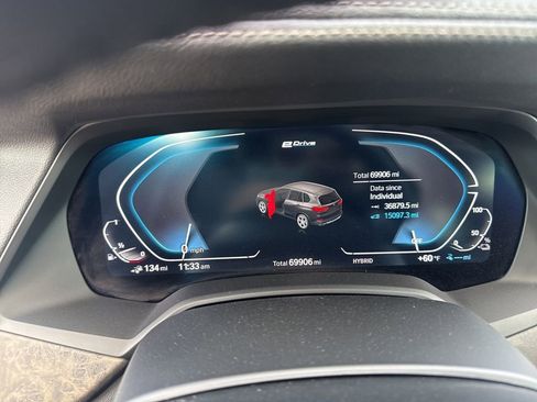 Used 2022 BMW X5 xDrive45e w/ Parking Assistance Package image 13