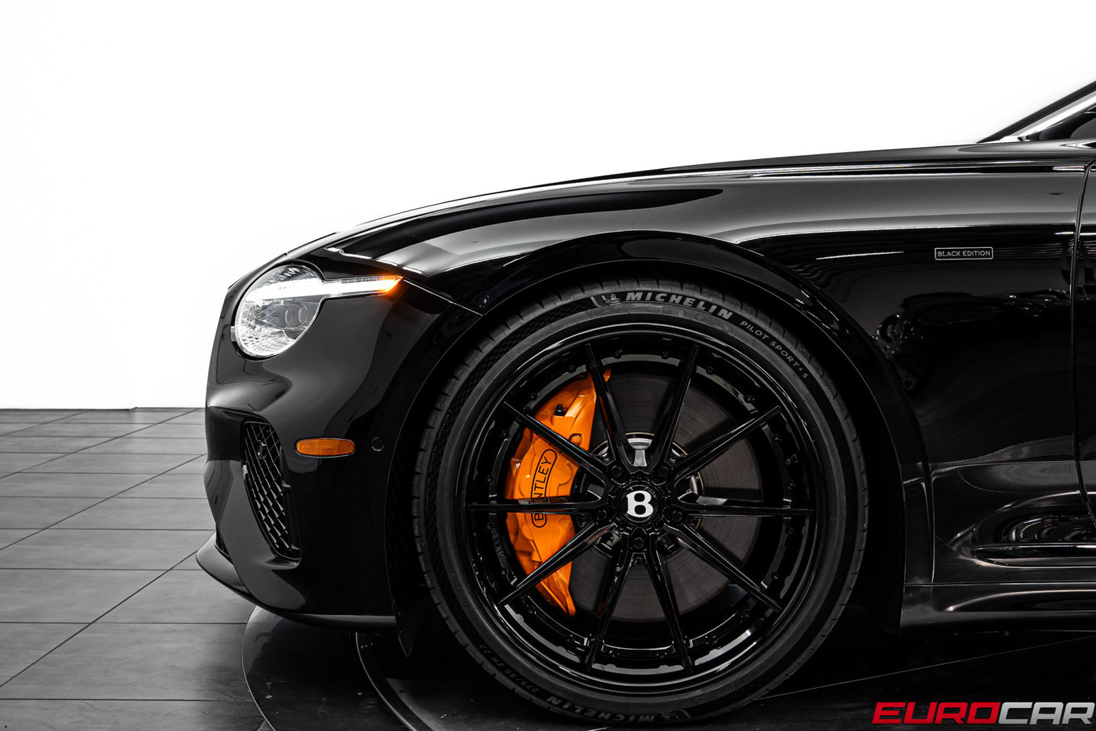 Used 2025 Bentley Continental GT AWD/4WD image 13