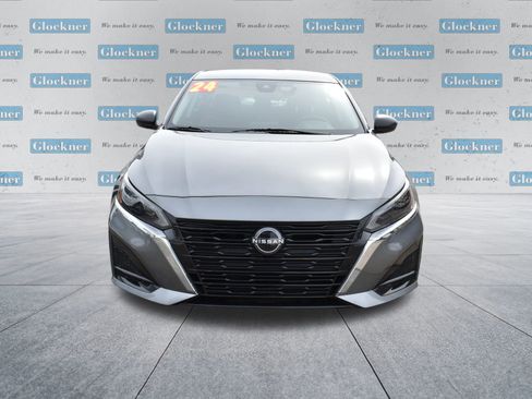 Used 2024 Nissan Altima 2.5 SV image 11