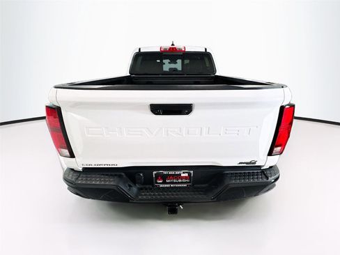 Used 2023 Chevrolet Colorado Z71 w/ Z71 Convenience Package 2 image 4