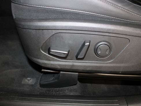 Used 2023 Kia Sorento SX AWD/4WD image 16