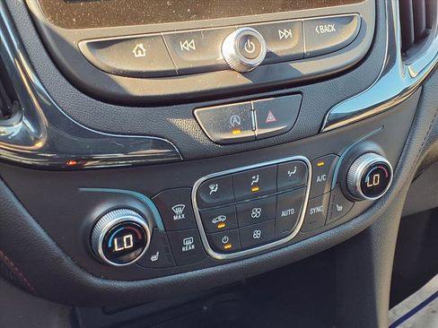 Used 2024 Chevrolet Equinox RS image 7