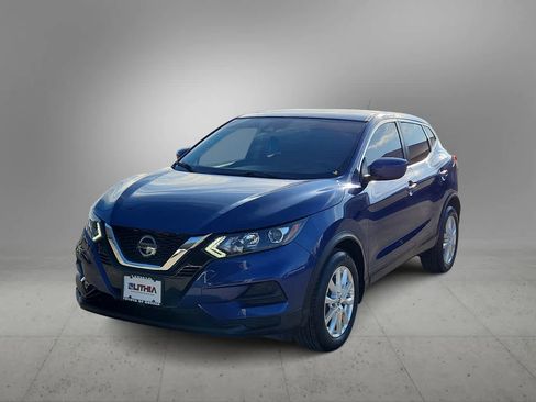 Used 2022 Nissan Rogue Sport S image 4