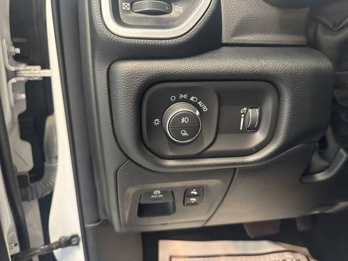 Used 2021 RAM 1500 Big Horn AWD/4WD image 17