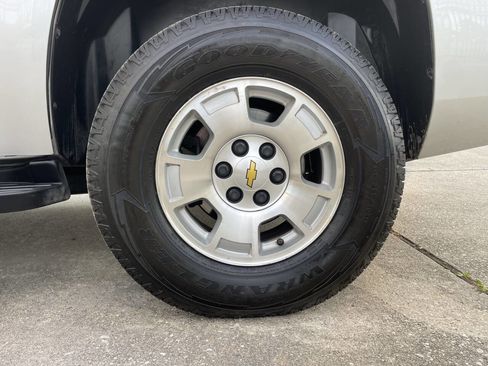 Used 2011 Chevrolet Tahoe LT image 31