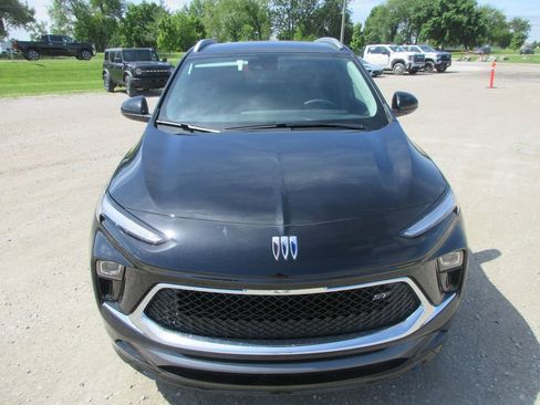 New 2026 Buick Encore GX Sport Touring AWD/4WD image 11