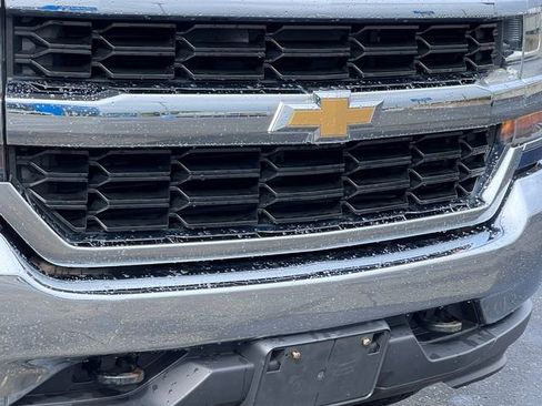 Used 2018 Chevrolet Silverado 1500 LT w/ All Star Edition AWD/4WD image 35